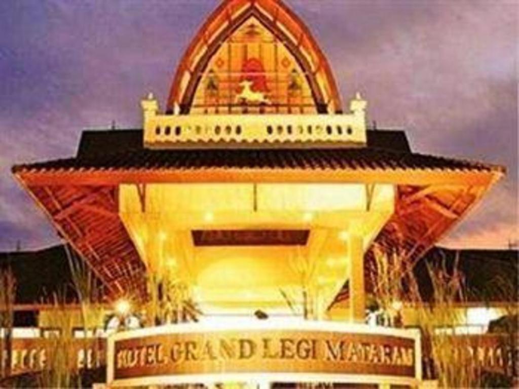 Grand Legi Hotel Mataram Exteriér fotografie